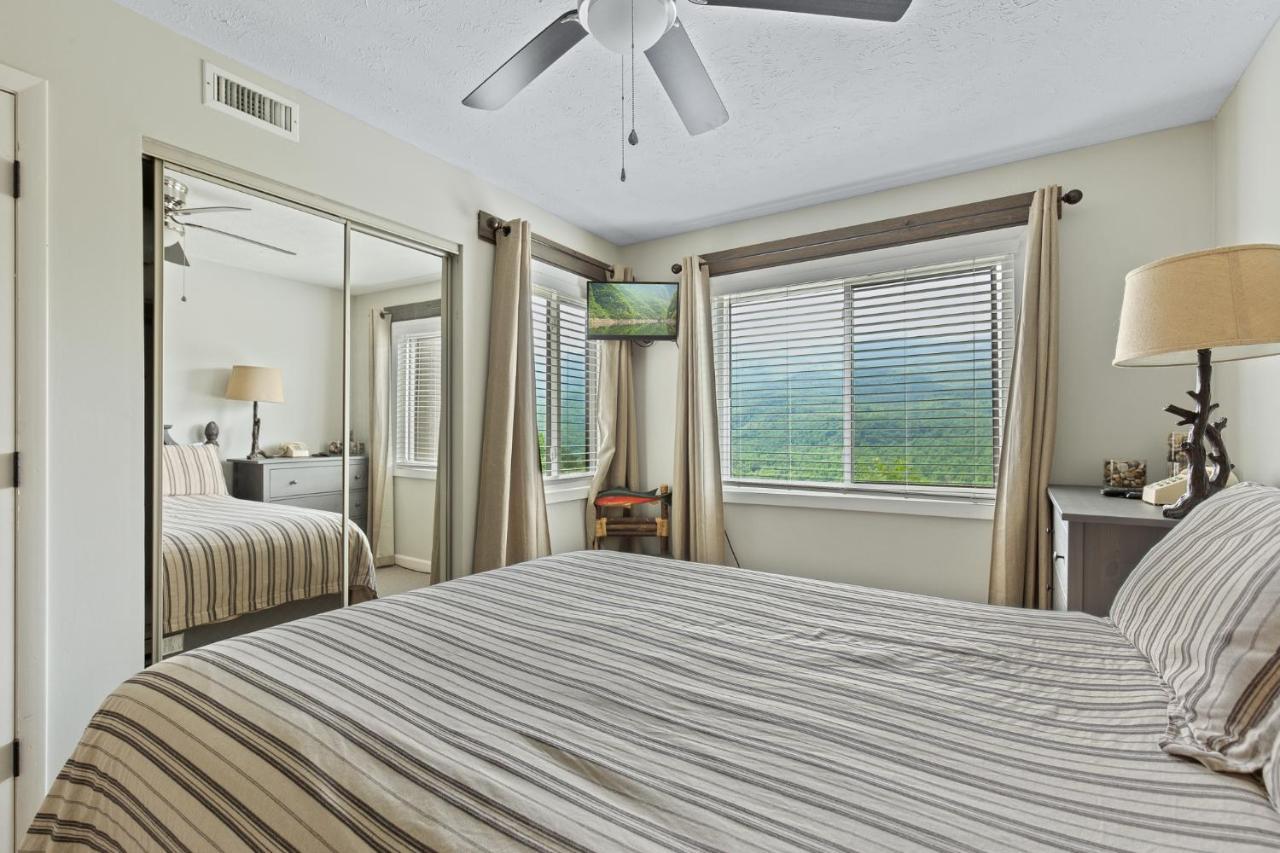 גטלינבורג Deer Ridge Mountain Resort C102 מראה חיצוני תמונה